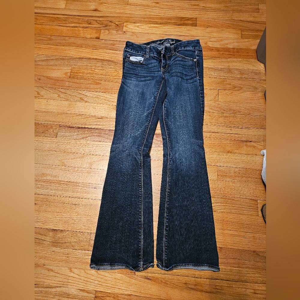 American Eagle Flared Artist Jean